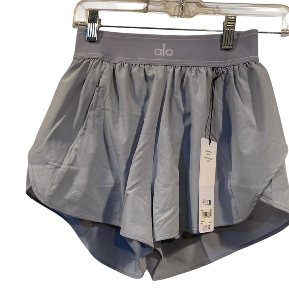 ALO Yoga Pants - NWT Alo Yoga match point shorts WINTER FROST Size XS